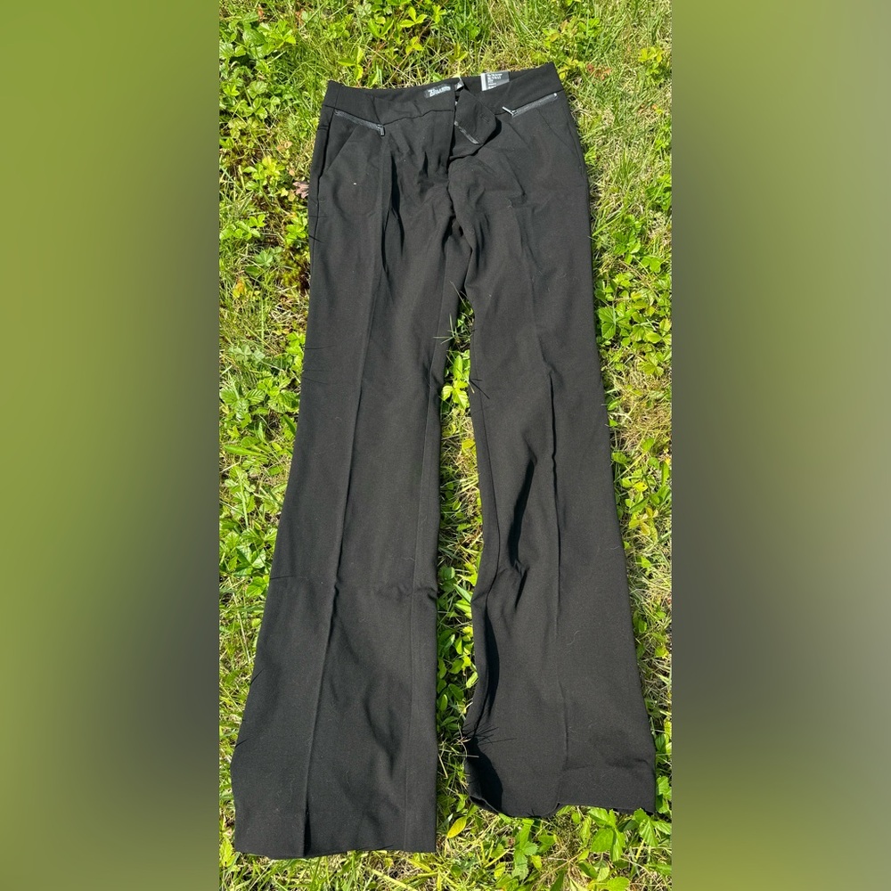 7th Avenue runway fit pants